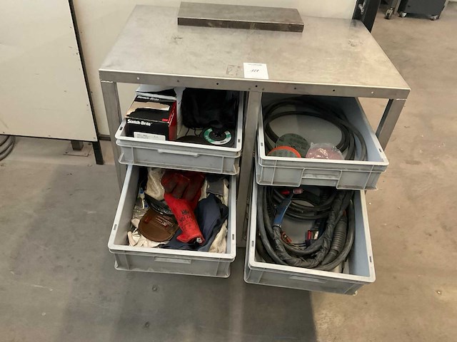 Partij lastoebehoren - afbeelding 2 van  5