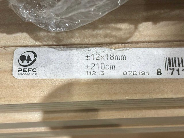 Partij latten 12x18 mm - afbeelding 2 van  3