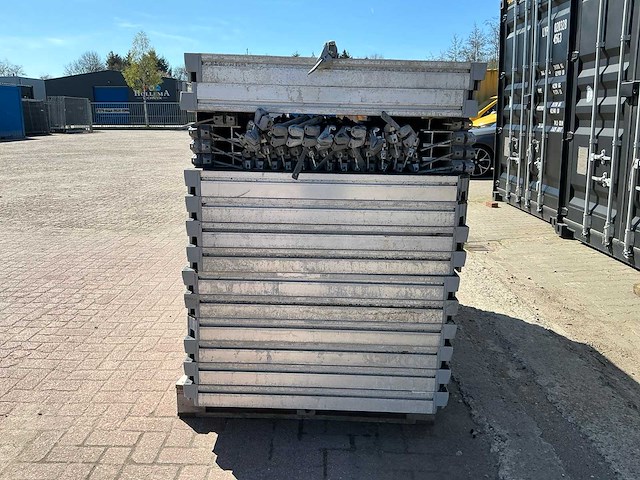 Partij layher platformdelen en diagonaalschoren - afbeelding 8 van  10