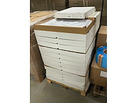 Partij ldpe kistafdekvellen zonder luchtgaten 68*46cm dikte 50 micron (28000x) - afbeelding 2 van  4