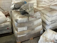 Partij ldpe, lldpe en lucobit granulaatkorrels - afbeelding 4 van  10