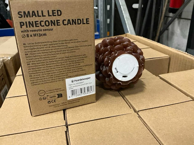 Partij led candle pine cone brown d8/h13cm (144x) - afbeelding 4 van  5