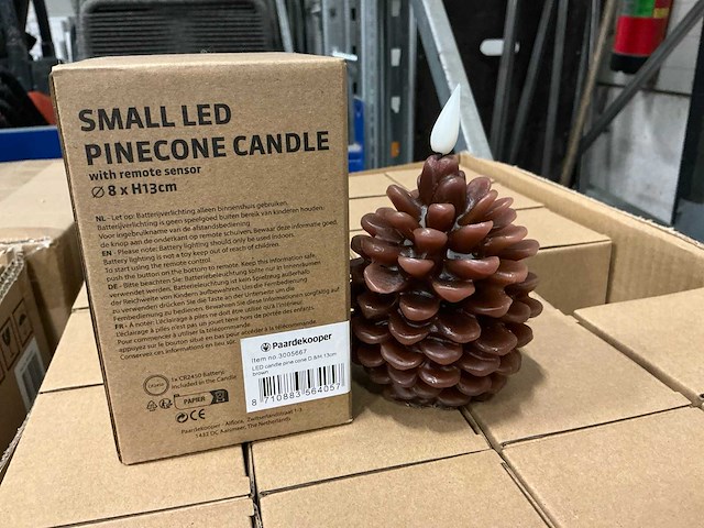 Partij led candle pine cone brown d8/h13cm (144x) - afbeelding 2 van  5