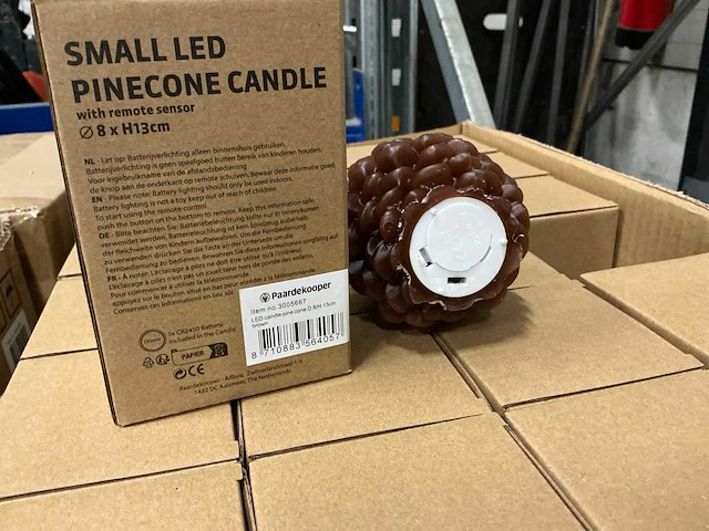 Partij led candle pine cone brown d8/h13cm (144x) - afbeelding 3 van  5