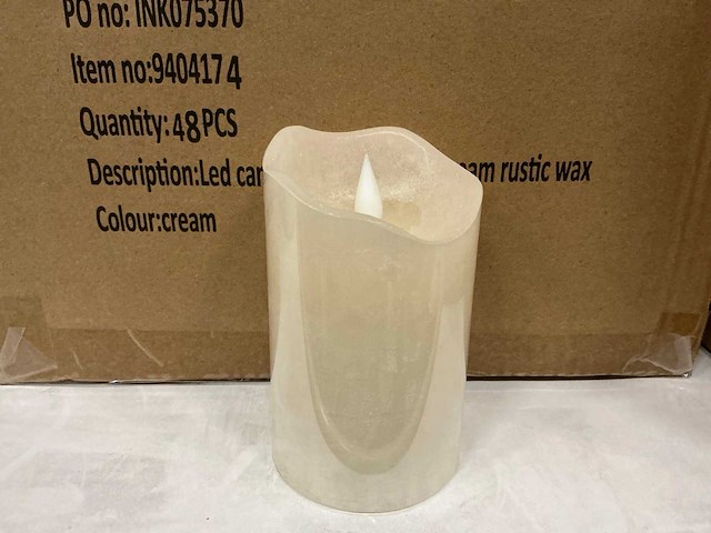 Partij led candles d7,5/h12,5cm cream rustic wax (96x) - afbeelding 1 van  3