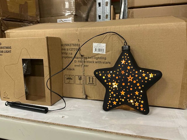 Partij led christmas star light ø18cm black with stars and timer (18x) - afbeelding 1 van  5