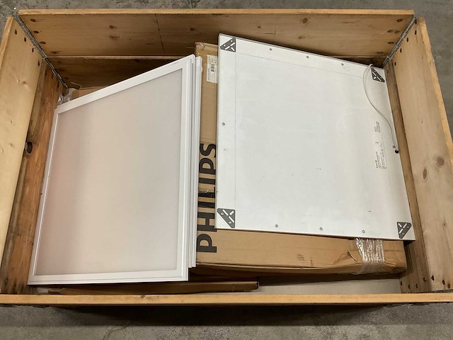 Partij led panelen, 9 stuks - afbeelding 1 van  4