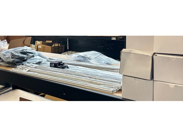 Partij led strips en accessoires w.o. mean well - afbeelding 1 van  7