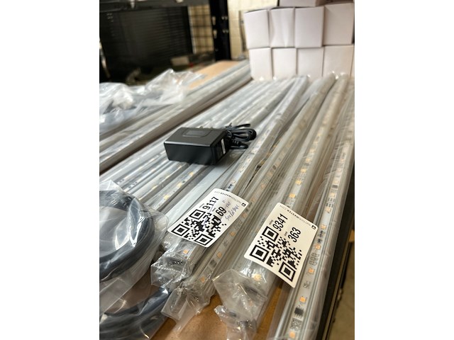 Partij led strips en accessoires w.o. mean well - afbeelding 7 van  7