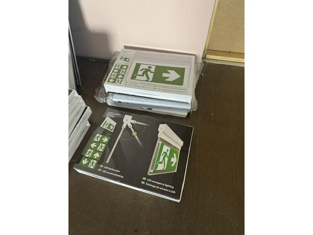 Partij led verlichting en noodverlichting - afbeelding 7 van  7