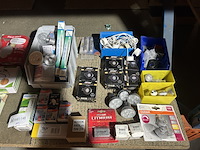 Partij (led) verlichting w.o. first alert, philips, osram - afbeelding 1 van  7