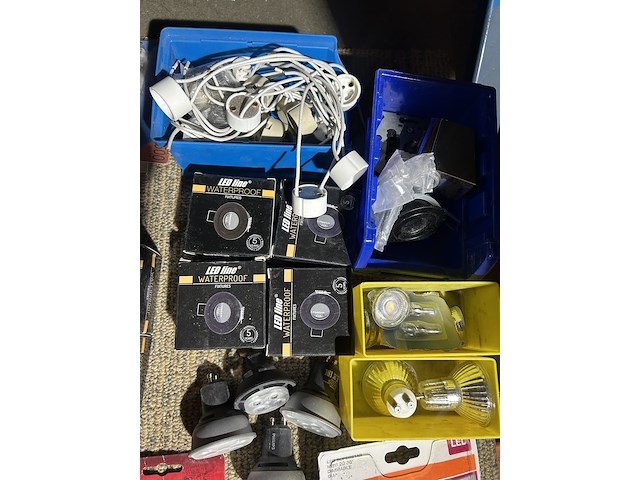 Partij (led) verlichting w.o. first alert, philips, osram - afbeelding 5 van  7