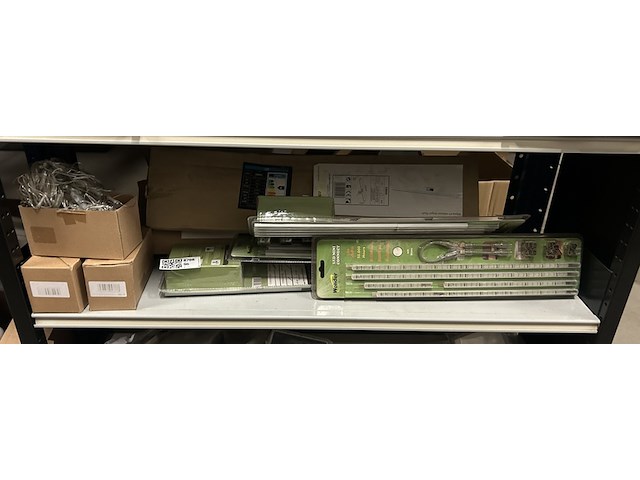 Partij led verlichting w.o. led strip w.o. wonder - afbeelding 1 van  3