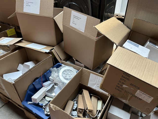 Partij led verlichting, w.o. philips - afbeelding 5 van  13