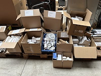 Partij led verlichting, w.o. philips - afbeelding 1 van  13