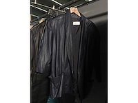 Partij lederen en kunstlederen jassen - afbeelding 6 van  10