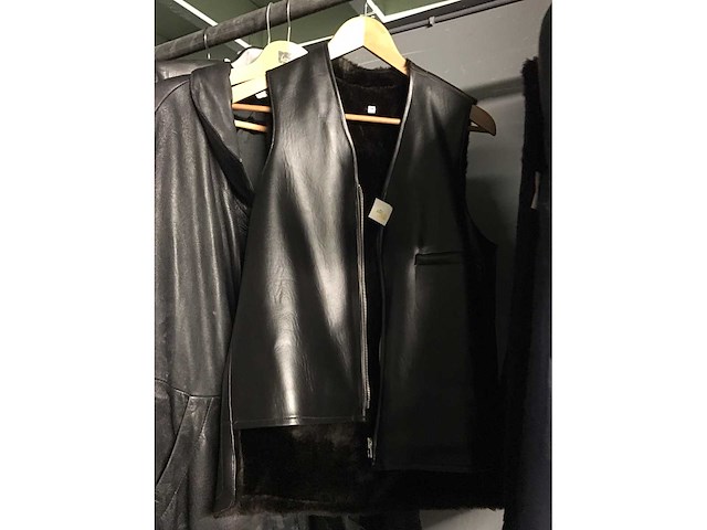 Partij lederen en kunstlederen jassen - afbeelding 10 van  10