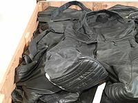 Partij lederen jassen en broeken - afbeelding 5 van  13