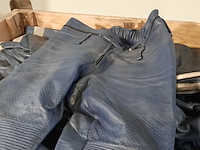 Partij lederen jassen en broeken - afbeelding 8 van  13