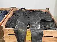 Partij lederen jassen en broeken - afbeelding 12 van  13