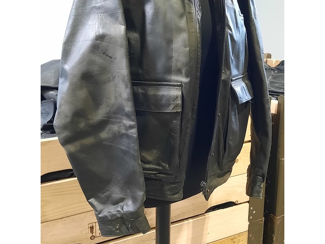 Partij lederen jassen en broeken - afbeelding 8 van  13