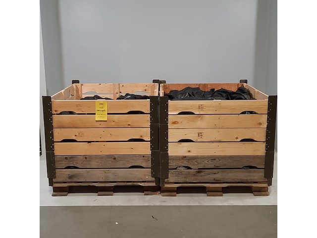 Partij lederen jassen en broeken - afbeelding 1 van  16