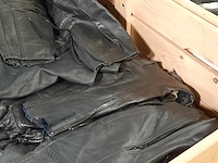 Partij lederen jassen en broeken - afbeelding 15 van  16