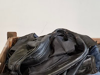 Partij lederen jassen (zonder mouwen) en kledingstukken - afbeelding 11 van  16