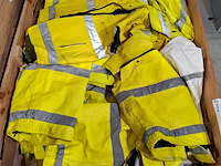 Partij lederen kleding - afbeelding 5 van  18