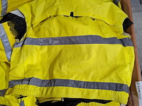 Partij lederen kleding - afbeelding 8 van  18