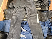 Partij lederen kleding - afbeelding 16 van  18