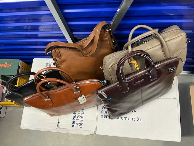 Partij lederwaren (dames en heren tassen/portefeuilles) - afbeelding 46 van  72