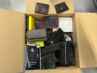 Partij lederwaren (dames en heren tassen/portefeuilles) - afbeelding 66 van  72