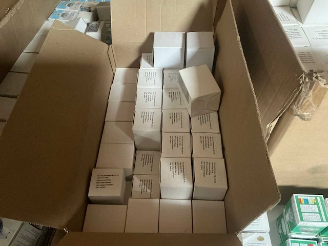 Partij ledverlichting, armaturen en ledspots o.a. hlg - afbeelding 3 van  46