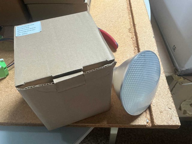 Partij ledverlichting, armaturen en ledspots o.a. hlg - afbeelding 44 van  46