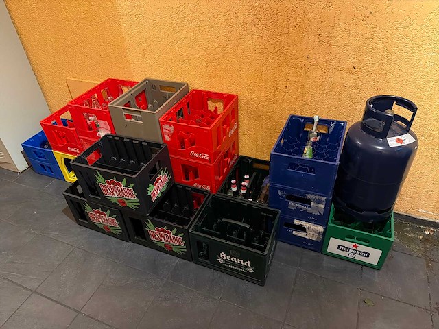 Partij leeggoed - afbeelding 1 van  3