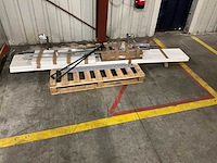 Partij legbord en kledingrek - afbeelding 1 van  4