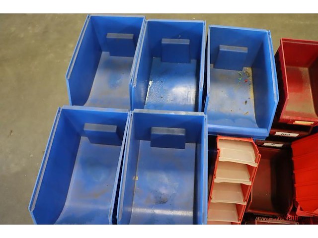 Partij (lege) magazijnbakken, diverse kleuren - afbeelding 2 van  6