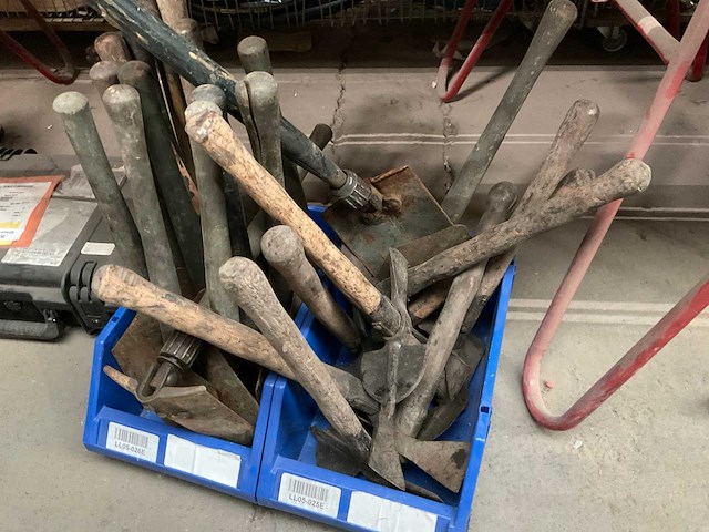 Partij leger gereedschappen - afbeelding 2 van  2