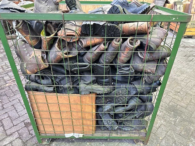 Partij legerkisten - afbeelding 5 van  5