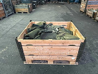 Partij legerkleding landmacht - afbeelding 1 van  3