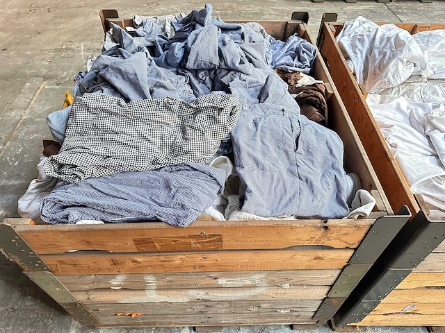 Partij legerkleding - afbeelding 4 van  8