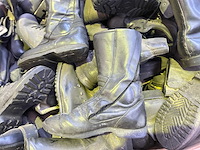 Partij legerlaarzen - afbeelding 3 van  4