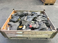 Partij legerschoenen - afbeelding 1 van  3