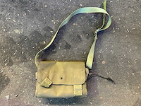 Partij legertassen en foedralen - afbeelding 2 van  7