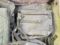 Partij legertassen - afbeelding 1 van  4