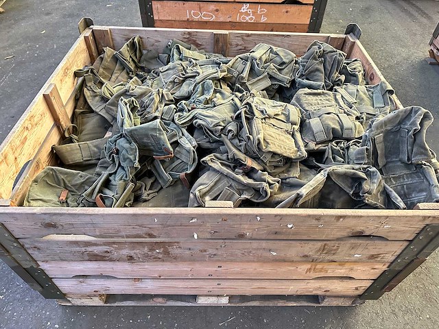 Partij legertassen - afbeelding 3 van  3