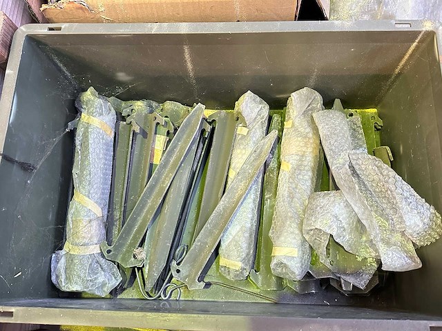 Partij legertent onderdelen - afbeelding 3 van  6