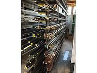 Partij lengte materiaal - afbeelding 21 van  22