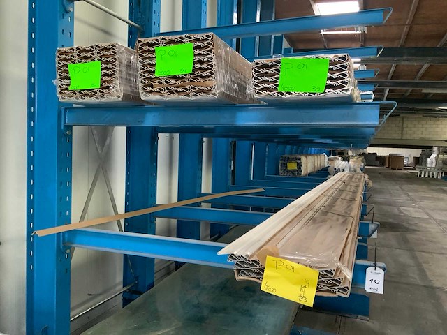 Partij lengtes aluminium profielen - afbeelding 4 van  11